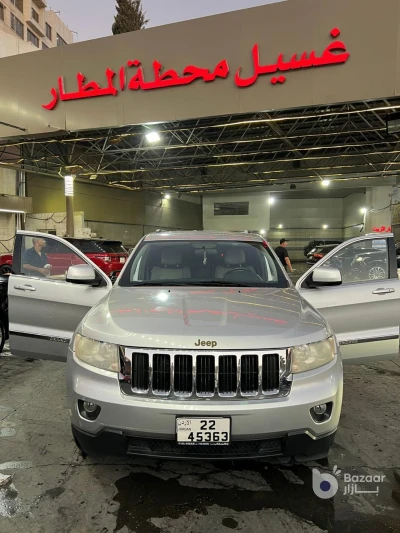 Jeep Grand cherokee Laredo 4x4 2011 🔥