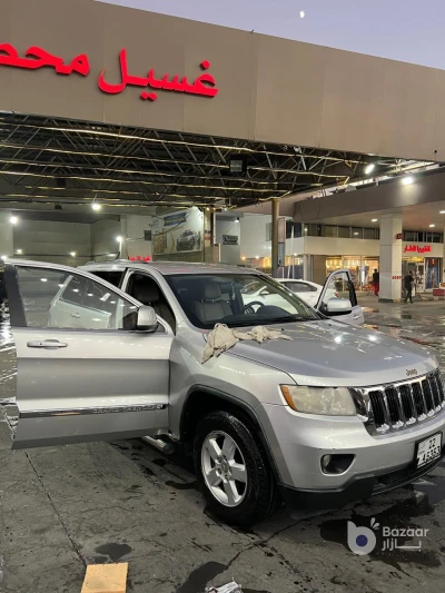 Jeep Grand cherokee Laredo 4x4 2011 🔥