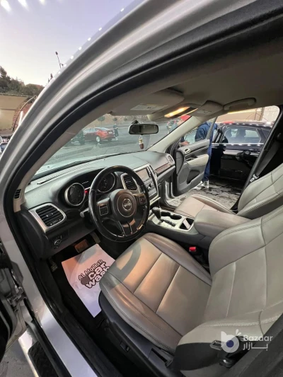 Jeep Grand cherokee Laredo 4x4 2011 🔥