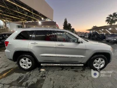 Jeep Grand cherokee Laredo 4x4 2011 🔥