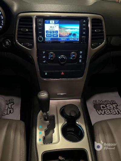 Jeep Grand cherokee Laredo 4x4 2011 🔥
