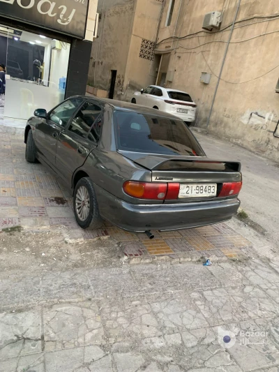 ميستوبيشي لانسر 1993 للبيع او لبدل