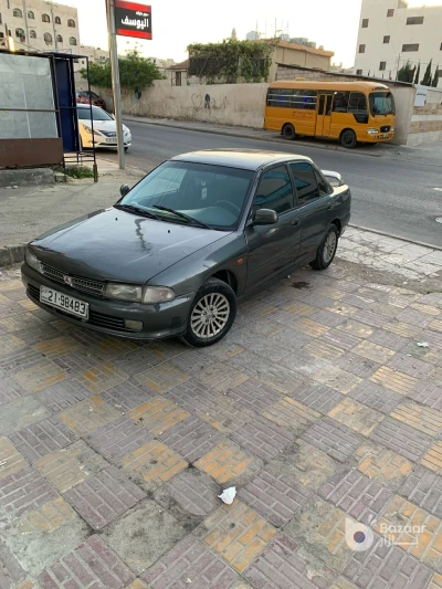 ميستوبيشي لانسر 1993 للبيع او لبدل