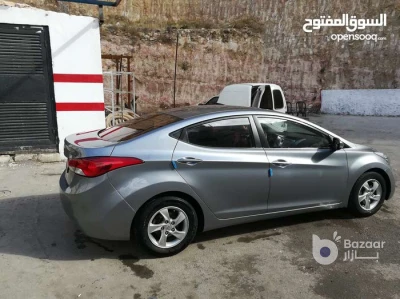 سيارة هيونداي افانتي ام دي للبيع